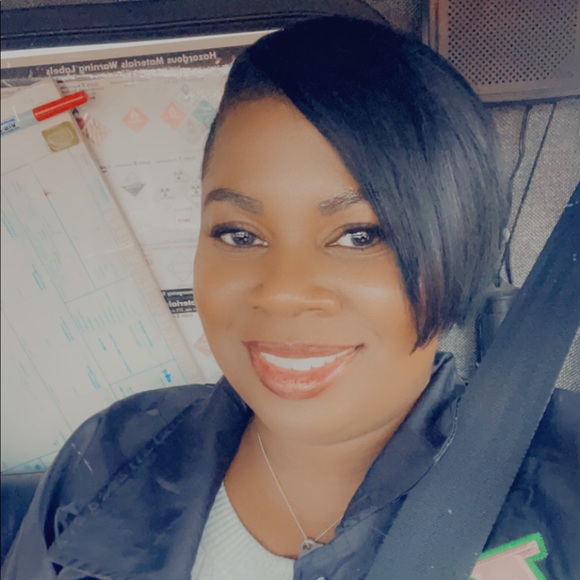 😉About me - your Posher!!!😘 - Picture 9 of 12